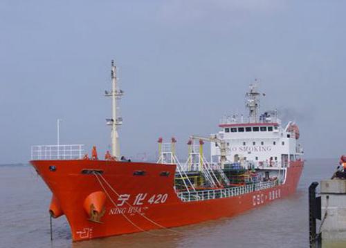江陰三房巷液體化工碼頭正式運營(yíng)